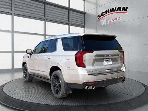 Used 2022 GMC Yukon Denali w/ Denali Premium Package AWD/4WD image 6