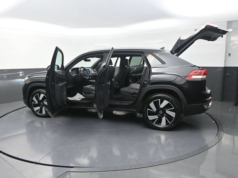 Used 2026 Volkswagen Atlas Cross Sport SE AWD/4WD image 36