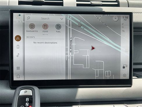 Used 2025 Land Rover Defender 110 S image 24