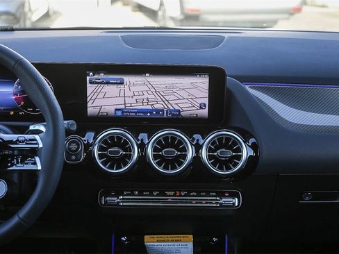 Used 2024 Mercedes-Benz GLA 35 AMG 4MATIC image 14