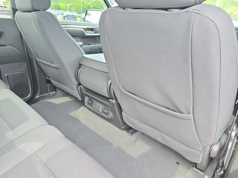 Used 2025 Chevrolet Silverado 1500 LT RWD image 11