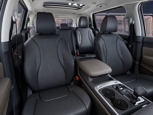 New 2026 Kia Carnival SX image 25