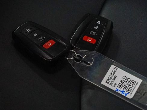 Certified 2025 Toyota RAV4 XLE Premium image 44