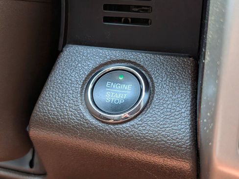 Used 2019 Ford F150 King Ranch w/ Equipment Group 601A Luxury AWD/4WD image 26