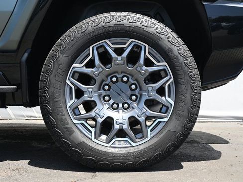 Used 2024 GMC Hummer EV 3X image 7