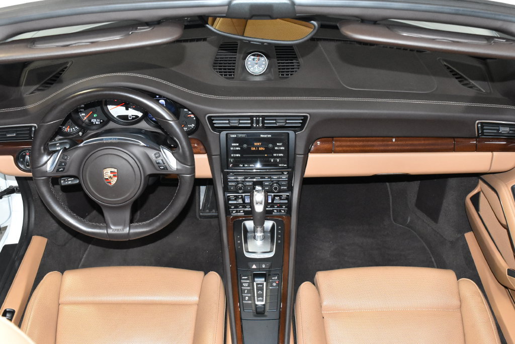 Used 2015 Porsche 911 Carrera S RWD image 10