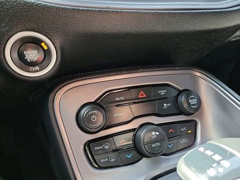 Used 2023 Dodge Challenger SXT w/ Blacktop Package image 17