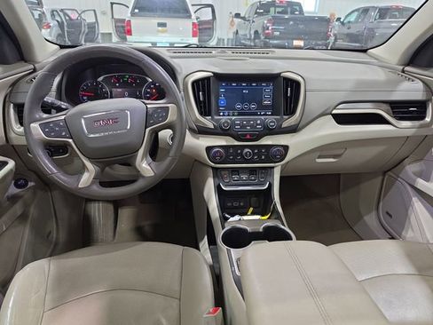Used 2018 GMC Terrain Denali w/ Advanced Safety Package AWD/4WD image 4