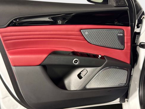 Used 2023 Maserati Grecale Modena image 39