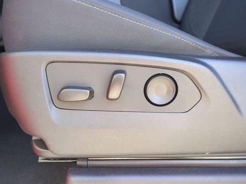 Used 2024 Chevrolet Silverado 1500 Custom Trail Boss image 28