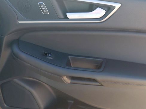 Used 2024 Ford Edge SEL AWD/4WD image 17