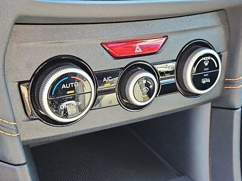 Used 2021 Subaru Crosstrek 2.0i Premium image 15