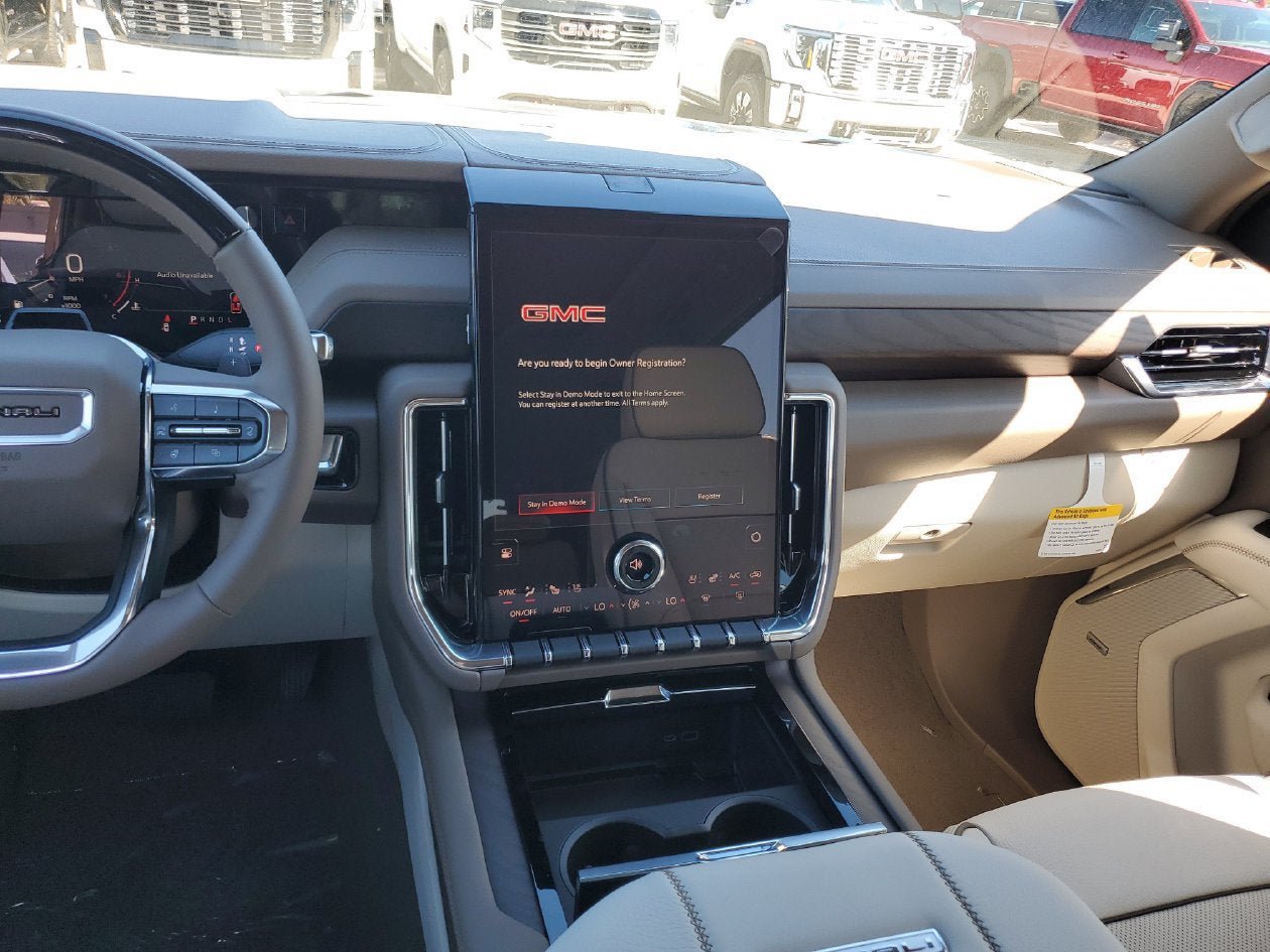 New 2027 GMC Yukon Denali w/ Denali Reserve Package AWD/4WD image 14