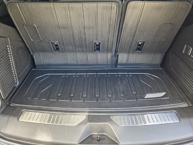 Used 2026 GMC Yukon Denali w/ LPO, Floor Liner Package AWD/4WD image 28