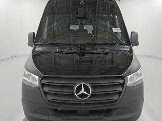 Used 2024 Mercedes-Benz Sprinter 2500 video 2