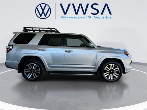 Used 2022 Toyota 4Runner Limited image 9