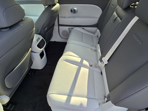 New 2026 Hyundai Ioniq 9 Limited image 16