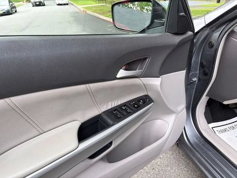 Used 2009 Honda Accord EX-L image 11