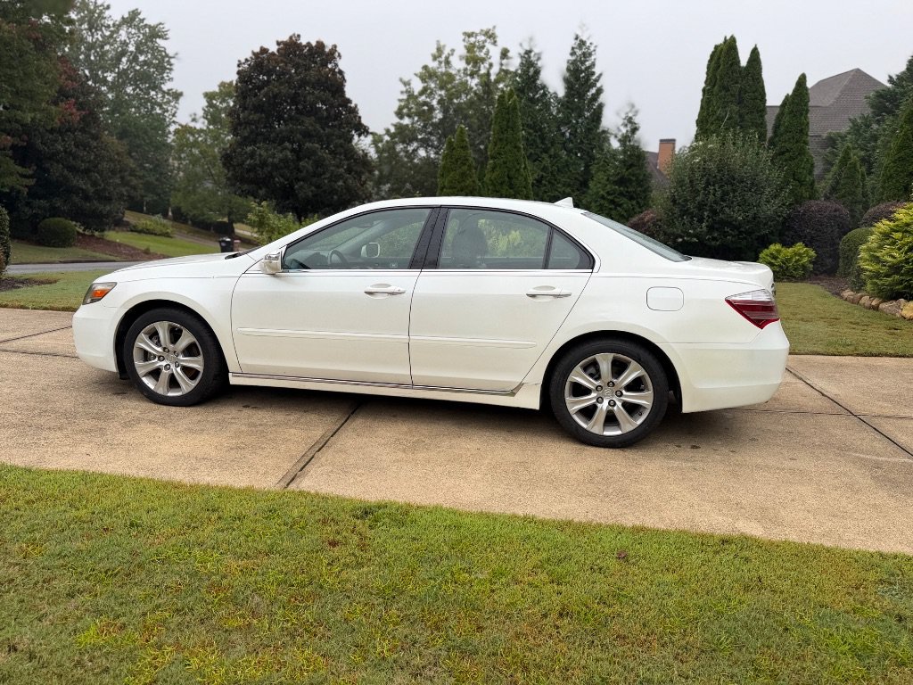 Used 2010 Acura RL w/ Technology Package AWD/4WD image 9