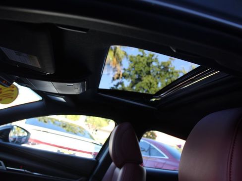 Used 2022 MAZDA MAZDA3 s FWD image 24