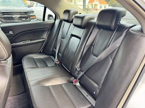 Used 2010 Ford Fusion SEL image 32