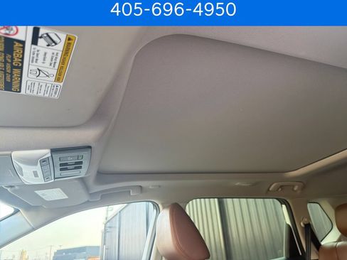 Used 2024 Nissan Rogue Platinum FWD image 35
