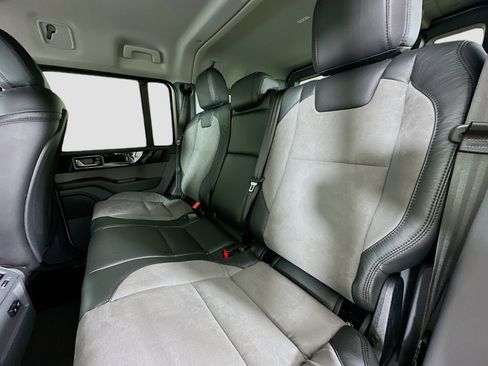 New 2025 INEOS Grenadier Fieldmaster Edition image 37