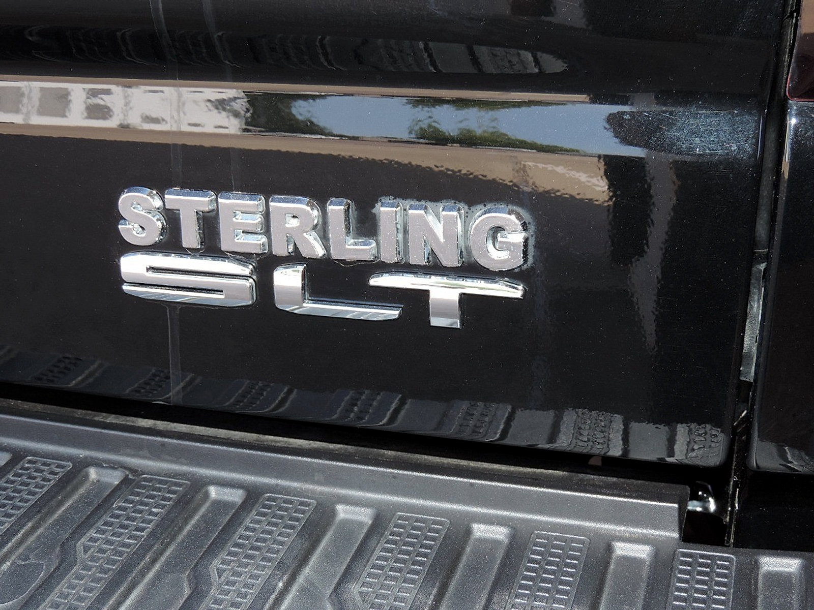 Certified 2023 GMC Sierra 1500 SLT AWD/4WD image 21
