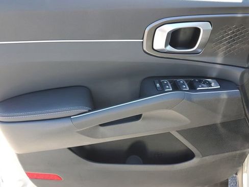 New 2026 Kia Sorento LX FWD image 13