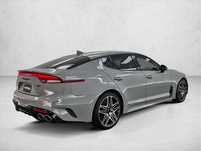 Used 2022 Kia Stinger GT1 RWD image 5