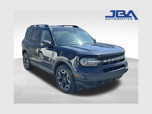 Used 2021 Ford Bronco Sport Outer Banks image 1