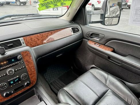 Used 2008 Chevrolet Silverado 2500 LTZ w/ Suspension Package, Off-Road image 18