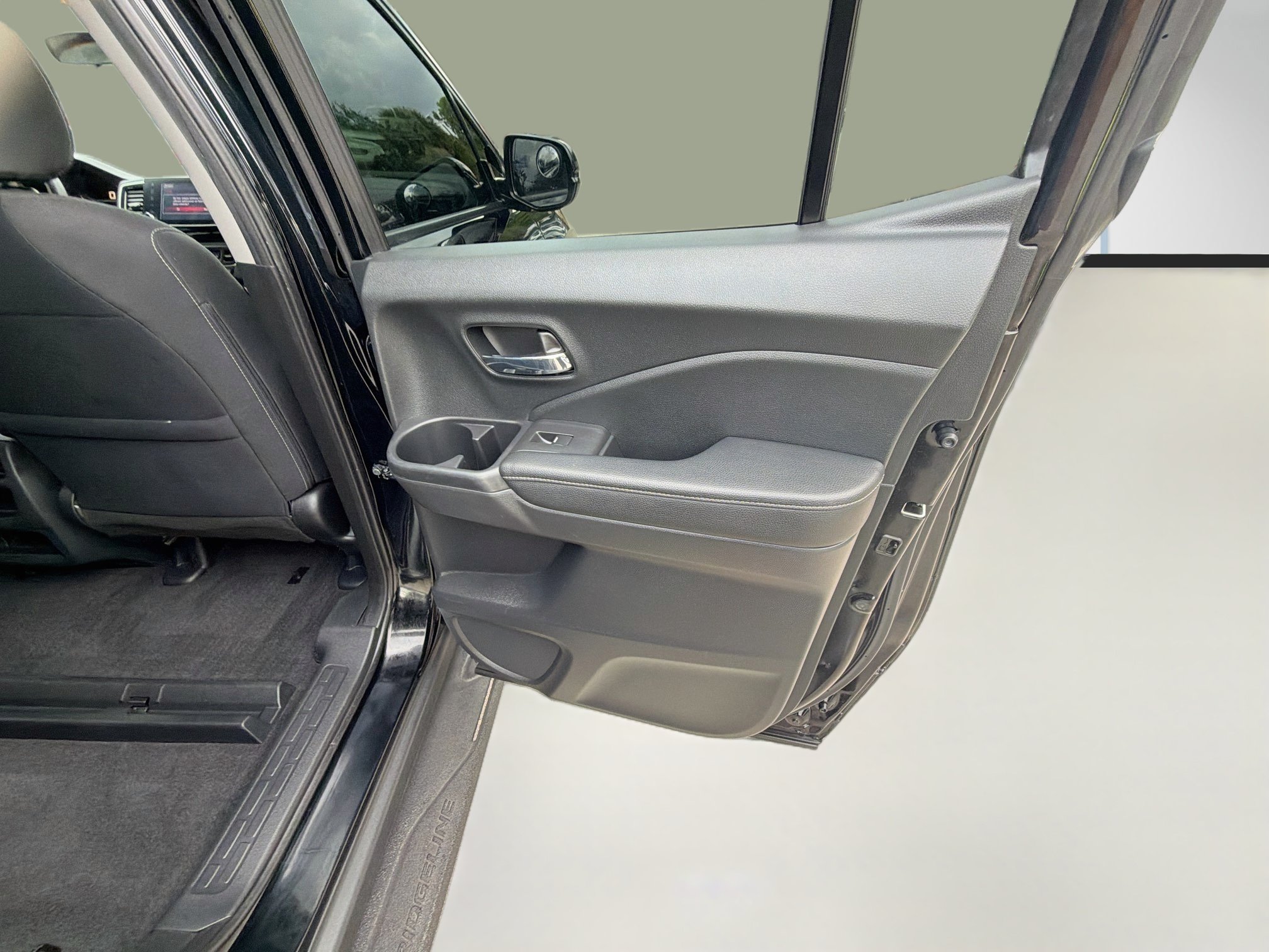 Used 2023 Honda Ridgeline Sport image 30