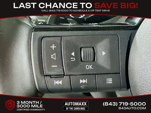 Used 2023 Nissan Pathfinder SV AWD/4WD image 21