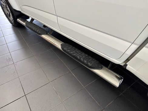 Used 2017 Chevrolet Colorado Z71 AWD/4WD image 11