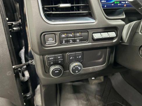 Used 2023 Chevrolet Suburban High Country AWD/4WD image 14