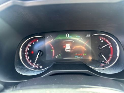 Used 2024 Toyota RAV4 XLE image 32