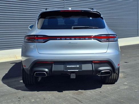 Certified 2025 Porsche Macan image 26