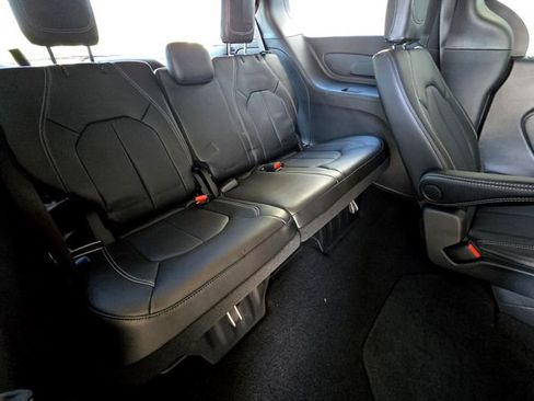New 2026 Chrysler Pacifica Select w/ S Appearance Package image 25