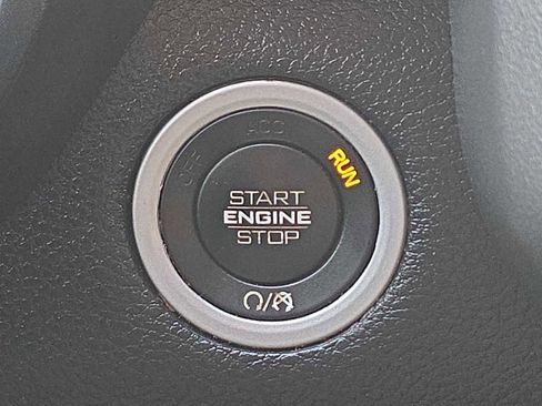 Used 2022 RAM 1500 Laramie image 23