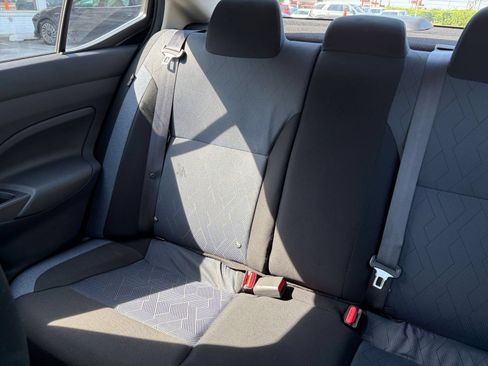 Used 2025 Nissan Versa SV FWD image 37