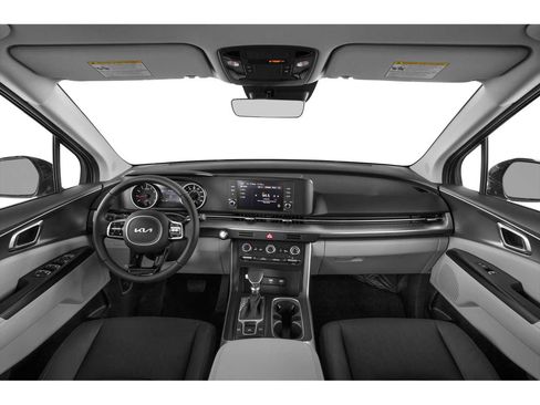Used 2024 Kia Carnival LX FWD image 5