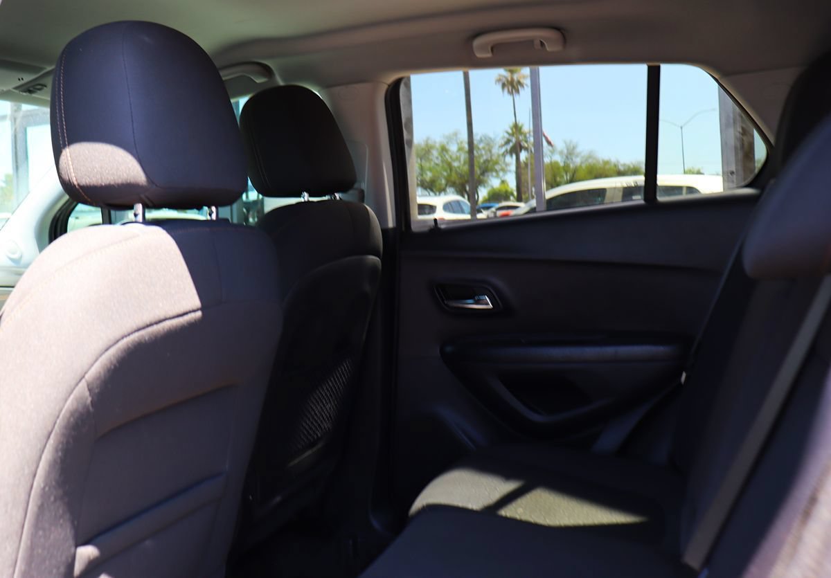 Used 2020 Chevrolet Trax LS w/ Tint and Cruise Package FWD image 34