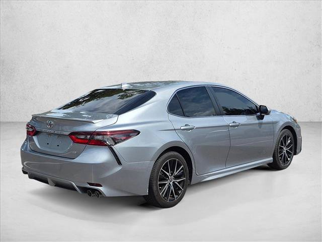 Used 2022 Toyota Camry SE FWD image 5