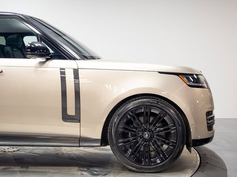 Used 2023 Land Rover Range Rover Long Wheelbase Autobiography AWD/4WD image 21