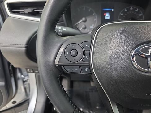 Certified 2025 Toyota Corolla Cross LE image 14