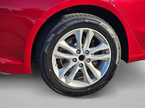 Used 2017 Chevrolet Malibu LT w/ Driver Confidence Package image 20