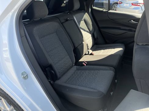 Used 2022 Chevrolet Equinox LT FWD image 24