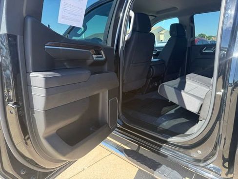 Used 2025 Chevrolet Silverado 1500 LT w/ Z71 Off-Road Package AWD/4WD image 36