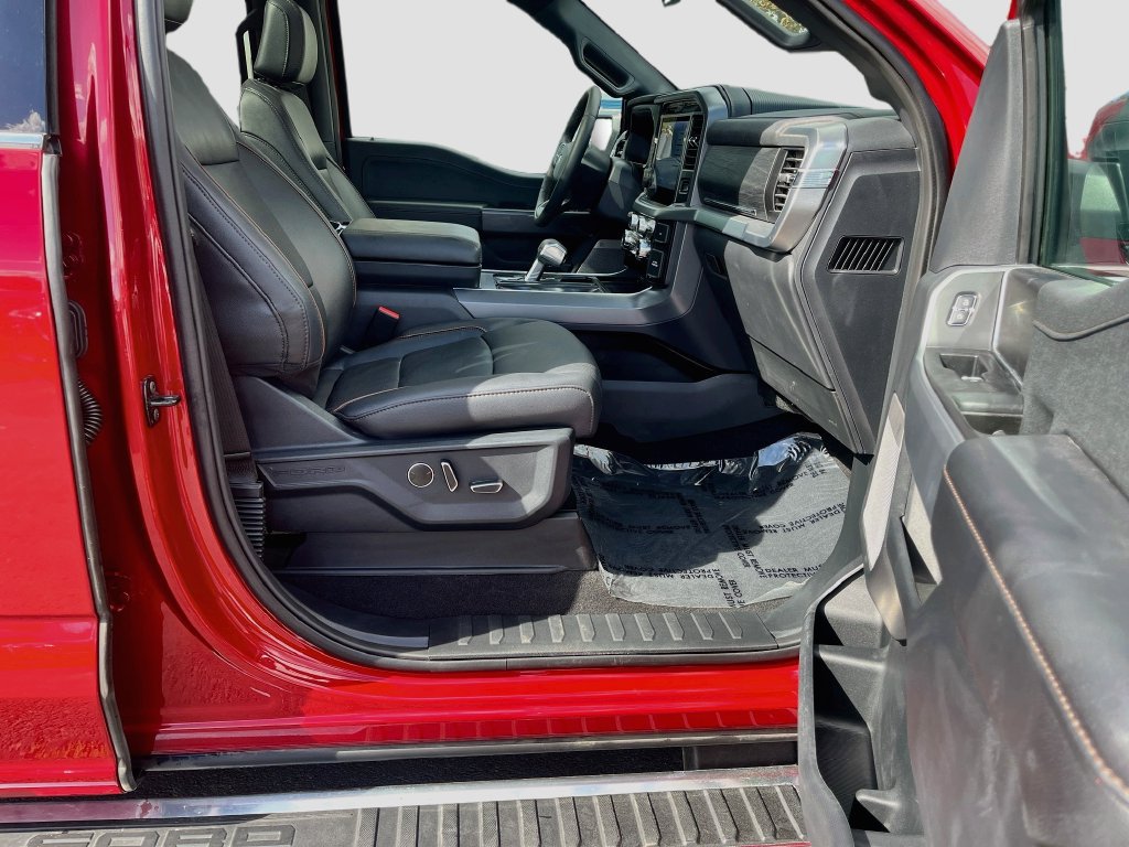 Used 2025 Ford F150 Lariat w/ Equipment Group 502A High AWD/4WD image 30